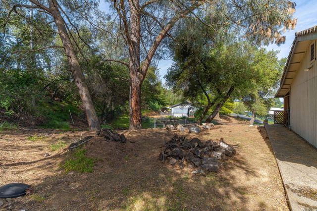 8999 Poverty Gulch Ct, Mokelumne Hill, CA 95245