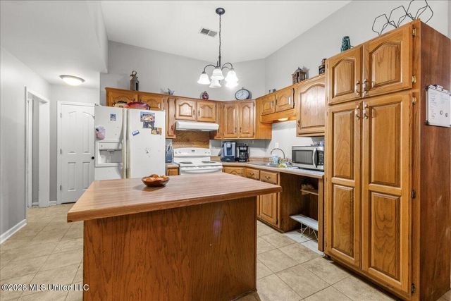 5446 Ridgetop Drive, Horn Lake, MS 38637