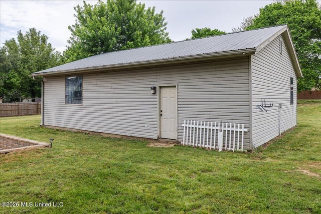 5446 Ridgetop Drive, Horn Lake, MS 38637