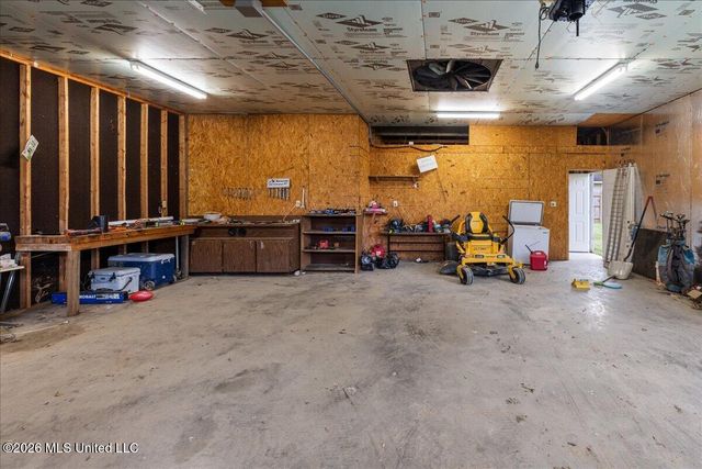 5446 Ridgetop Drive, Horn Lake, MS 38637