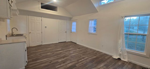 4801 Woodcastle Drive, Chandler, TX 75758