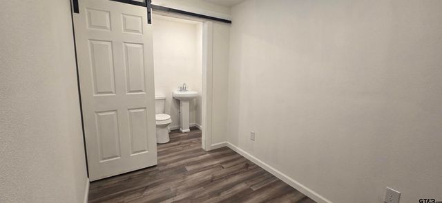 4801 Woodcastle Drive, Chandler, TX 75758