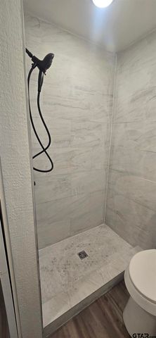 4801 Woodcastle Drive, Chandler, TX 75758