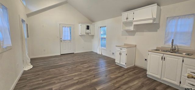 4801 Woodcastle Drive, Chandler, TX 75758