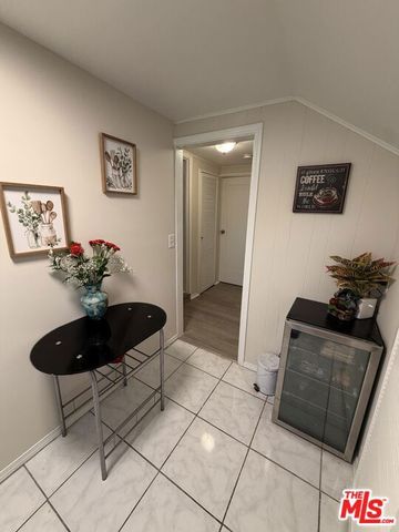 1740 Ohio Avenue, Long Beach, CA 90804