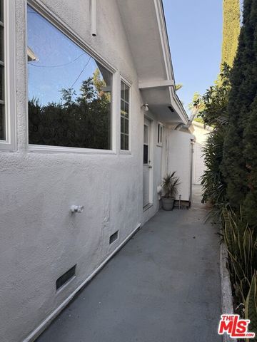 1740 Ohio Avenue, Long Beach, CA 90804