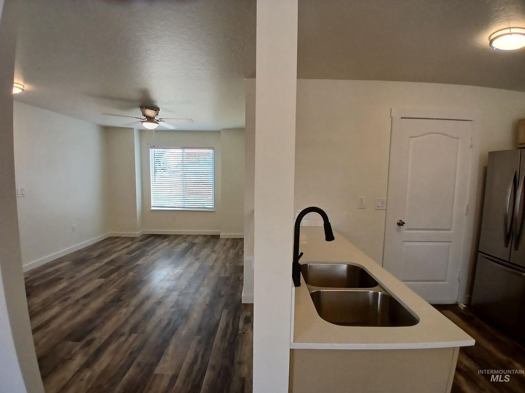 1421 W Orchard Ave, Nampa, ID 83651 photo 4