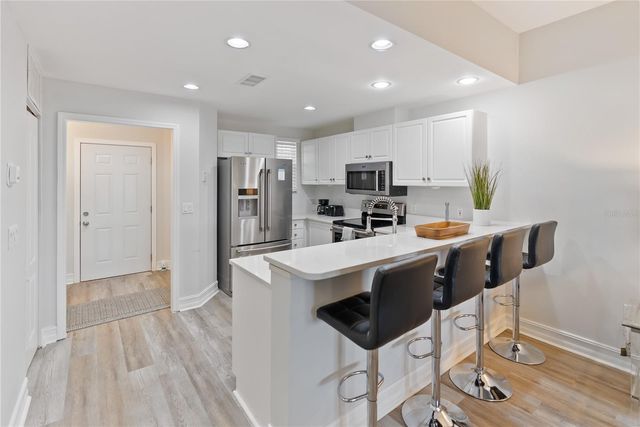 3702 54TH DRIVE W 102, Bradenton, FL 34210