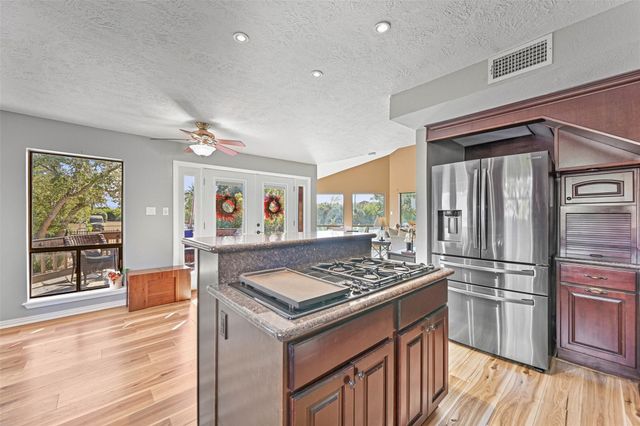 114 24th Street, Dickinson, TX 77539