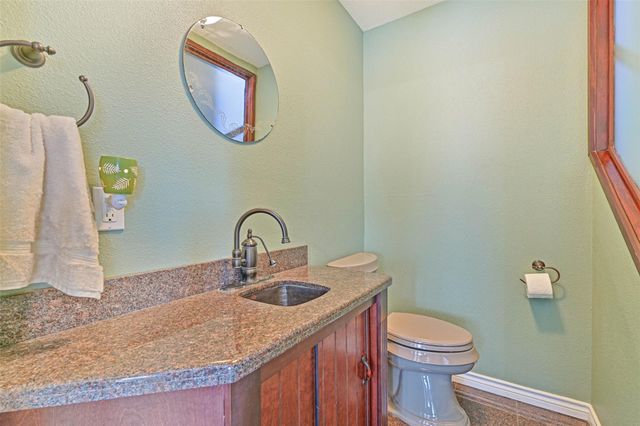 114 24th Street, Dickinson, TX 77539