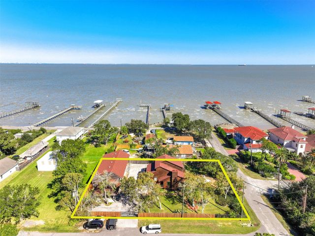 114 24th Street, Dickinson, TX 77539