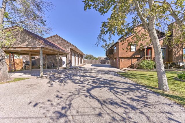 114 24th Street, Dickinson, TX 77539