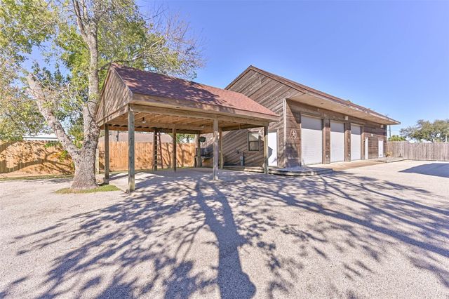 114 24th Street, Dickinson, TX 77539