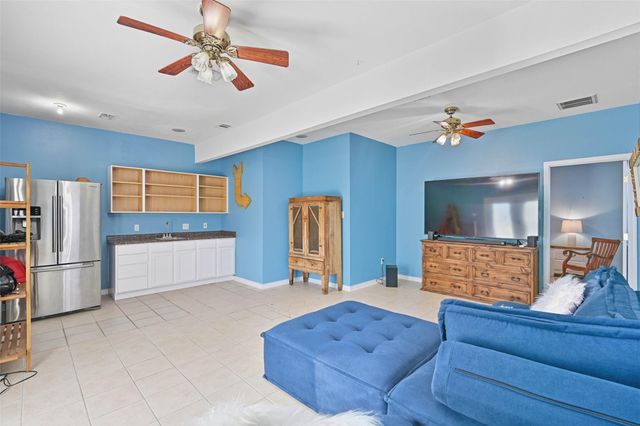 114 24th Street, Dickinson, TX 77539