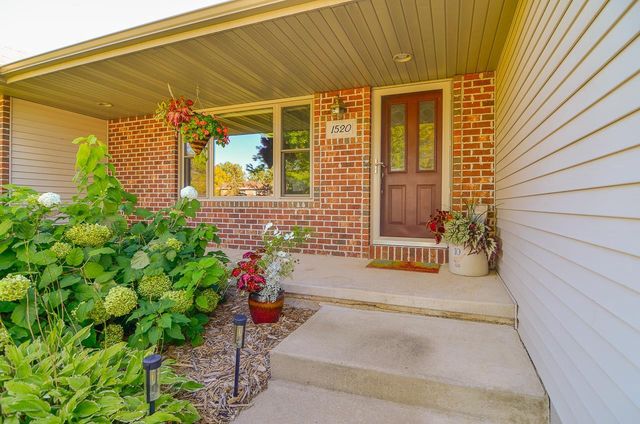1520 INSPIRATION AVENUE, New Franken, WI 54229