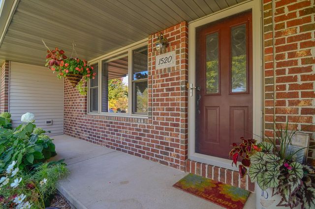 1520 INSPIRATION AVENUE, New Franken, WI 54229