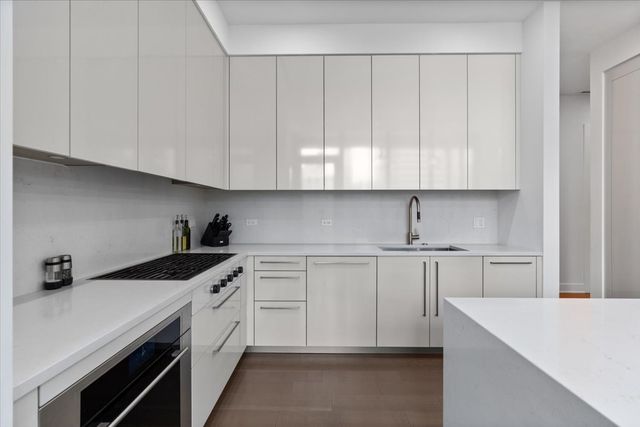 403 N Wabash Avenue 10C, Chicago, IL 60611