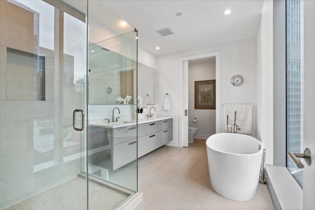 403 N Wabash Avenue 10C, Chicago, IL 60611