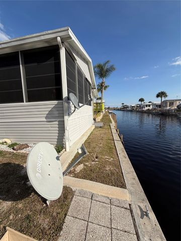 42 Turtle Road, Okeechobee, FL 34974