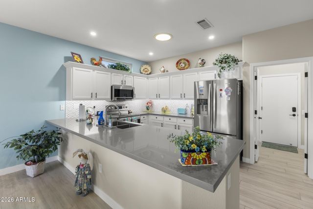 15868 W STAR VIEW Lane W, Surprise, AZ 85374