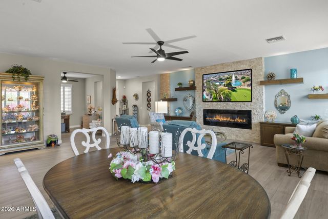 15868 W STAR VIEW Lane W, Surprise, AZ 85374