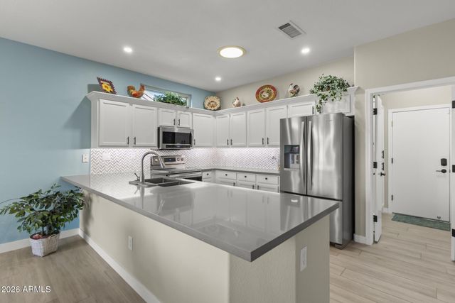 15868 W STAR VIEW Lane W, Surprise, AZ 85374