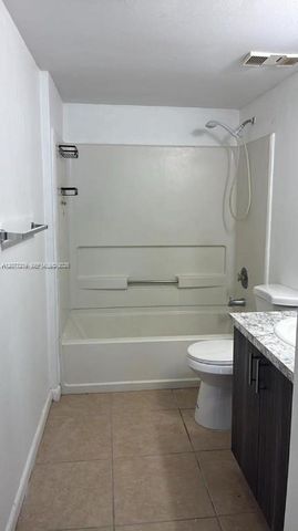 15221 SW 80th Street 306, Miami, FL 33193