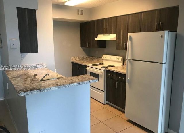 15221 SW 80th Street 306, Miami, FL 33193
