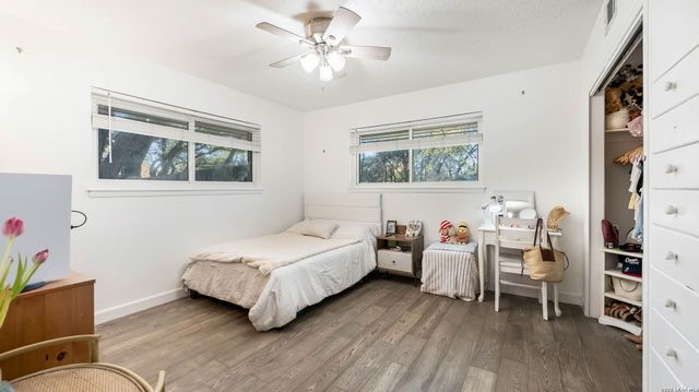 110 Canyon Creek Dr, San Antonio, TX 78232