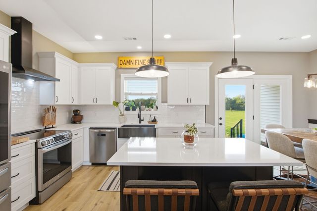 376 Adams Rd, Shelbyville, TN 37160