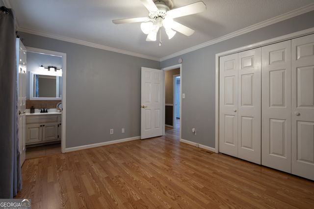 8 Timberwood Drive SE, Silver Creek, GA 30173