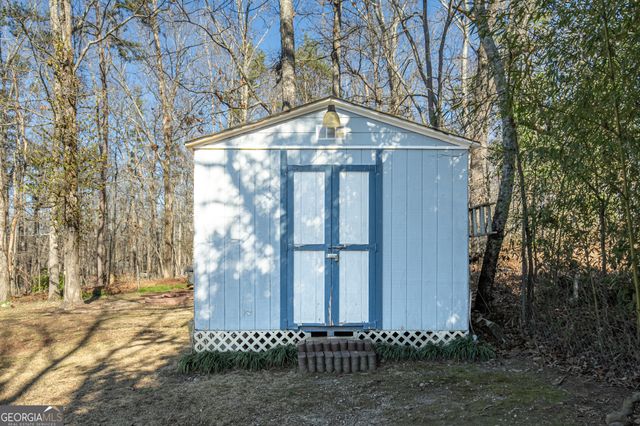 8 Timberwood Drive SE, Silver Creek, GA 30173