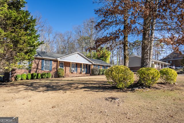 8 Timberwood Drive SE, Silver Creek, GA 30173