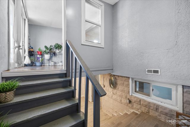 1914 S 8th Avenue, Maywood, IL 60153