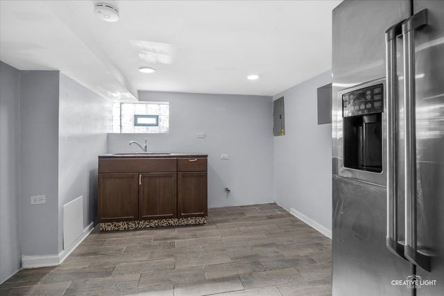 1914 S 8th Avenue, Maywood, IL 60153