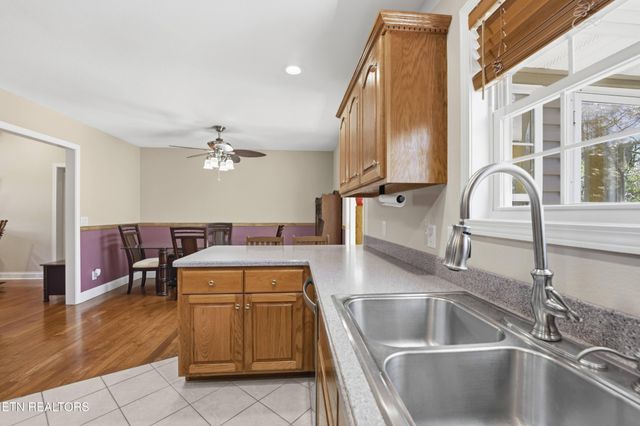 240 Carriage Drive, Crossville, TN 38555