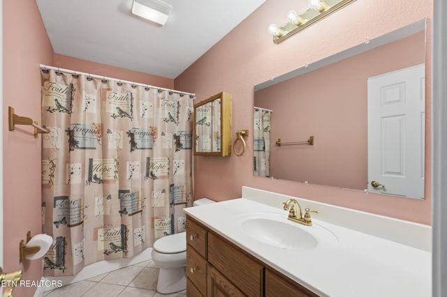 240 Carriage Drive, Crossville, TN 38555