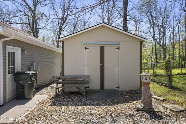 240 Carriage Drive, Crossville, TN 38555