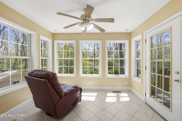 240 Carriage Drive, Crossville, TN 38555