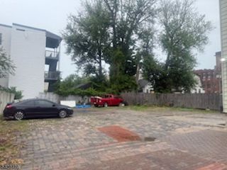 420 E 18Th St 2, Paterson City, NJ 07524