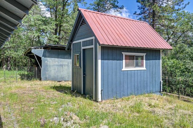 940 Pine Hill Rd, Colfax, CA 95713