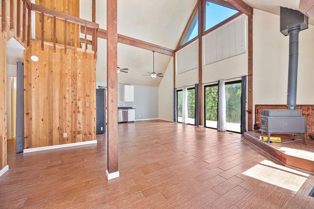 940 Pine Hill Rd, Colfax, CA 95713