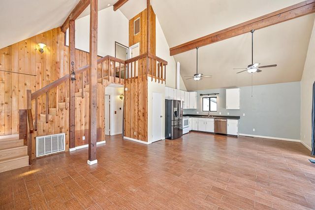 940 Pine Hill Rd, Colfax, CA 95713