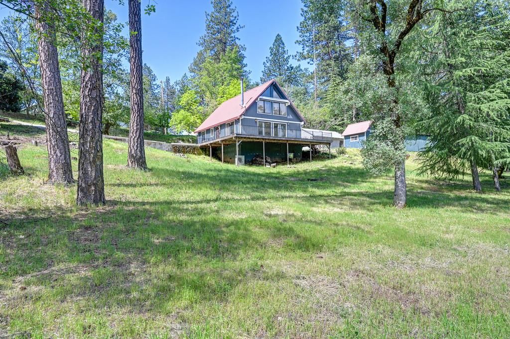 940 Pine Hill Rd, Colfax, CA 95713