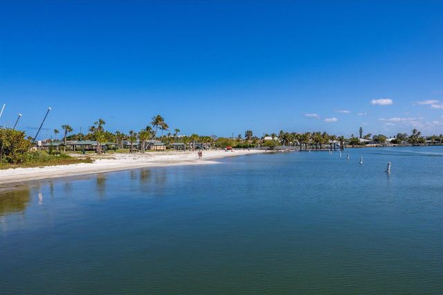 1406 Mariner Bay Boulevard, Fort Pierce, FL 34949