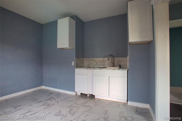 6100 Ironwood Street, Detroit, MI 48210