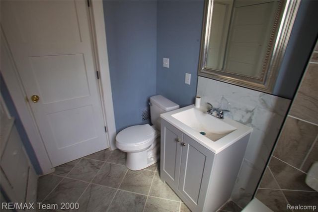 6100 Ironwood Street, Detroit, MI 48210