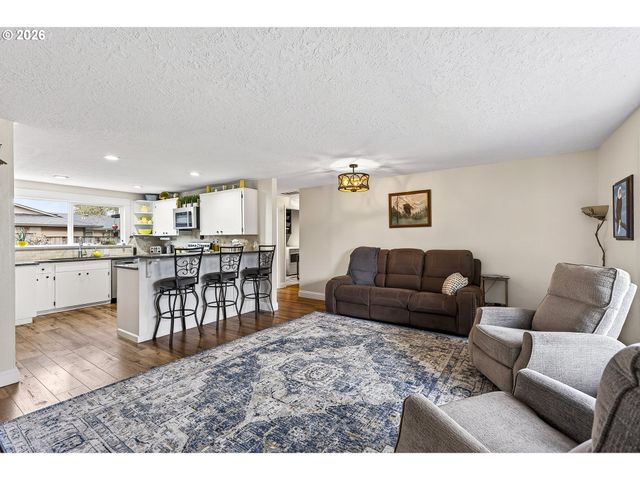 905 Nw 19TH St, Mc Minnville, OR 97128