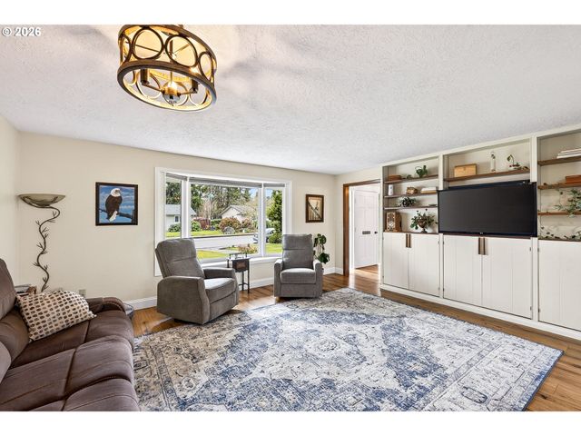 905 Nw 19TH St, Mc Minnville, OR 97128