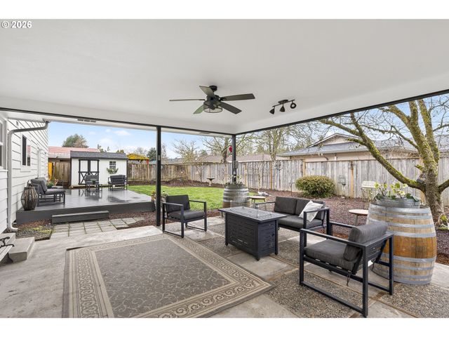 905 Nw 19TH St, Mc Minnville, OR 97128